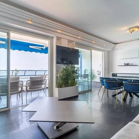 Spacious With Sea View In * Antibes