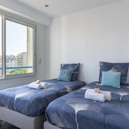 Spacious With Sea View In Lejlighed