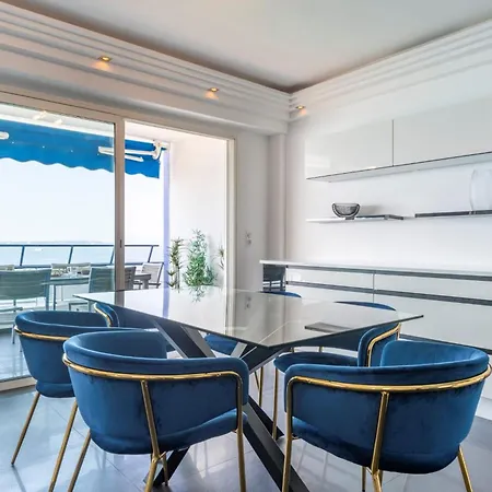 Апартаменты Spacious With Sea View In