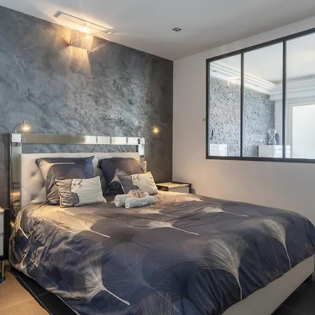 Апартаменты Spacious With Sea View In *
